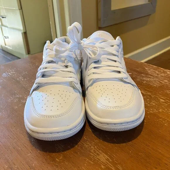 Nike Air Jordan sneakers - Picture 2 of 6